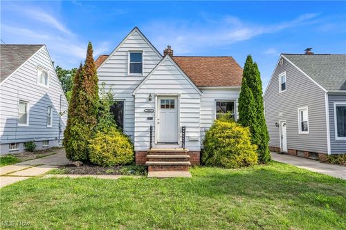 3002 Wellington Ave, Parma, OH, 44134-3644 | Card Image