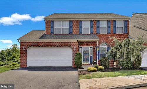 11 Fallowfield Cir, READING, PA, 19607-2431 | Card Image