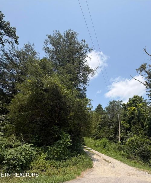 2544 Hinds Creek Rd, Heiskell, TN, 37754-3331 | Card Image