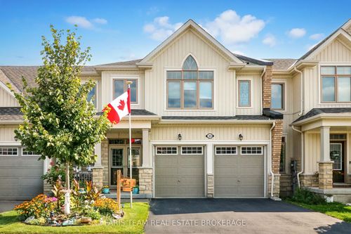 33 Bianca Cres, Wasaga Beach, ON, L9Z0H6 | Card Image