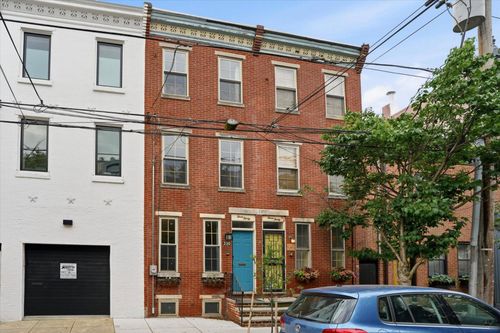 330 Monroe St, PHILADELPHIA, PA, 19147-3212 | Card Image