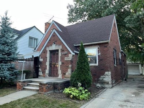 16214 Cruse St, Detroit, MI, 48235-4001 | Card Image
