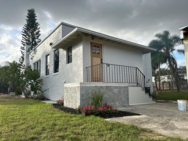 1303 Nancesowee Ave, House other with 3 bedrooms, 2 bathrooms and null parking in Sebring FL | Image 24