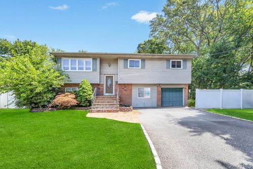 371 W 20th St, Deer Park, NY, 11729-6319 | Card Image