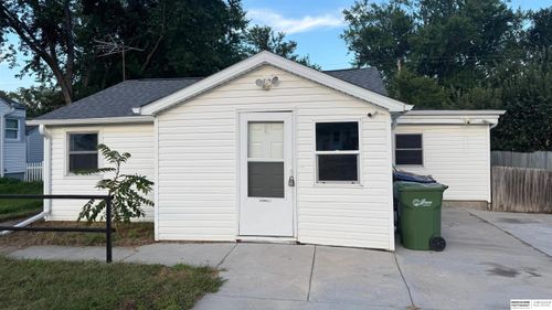 2503 Wayne St, Bellevue, NE, 68005-5357 | Card Image