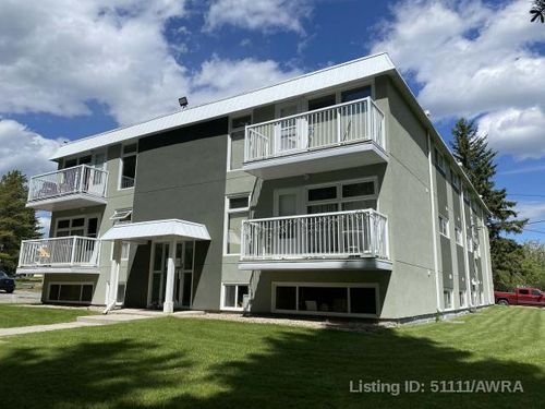 8-414 41 St, Edson, AB, T7E1A2 | Card Image