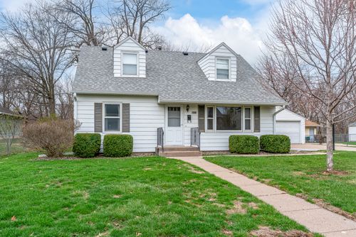 2421 4th Street, Moline, IL, 61265 | Card Image