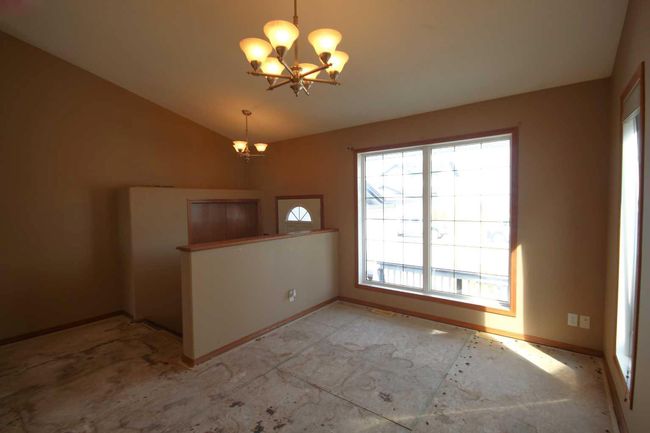 323 Highland Circle, House other with 3 bedrooms, 3 bathrooms and 4 parking in Strathmore AB | Image 5