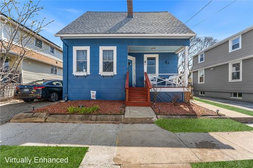 95 Ivy St, East Providence, RI, 02914-4333 | Card Image