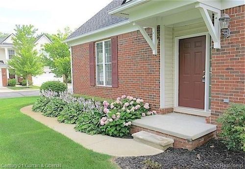 29275 Weston Dr, Novi, MI, 48377-2892 | Card Image