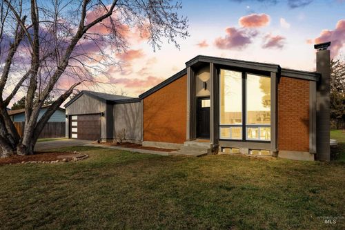 8020 W Hummel Dr, Boise, ID, 83709-1753 | Card Image