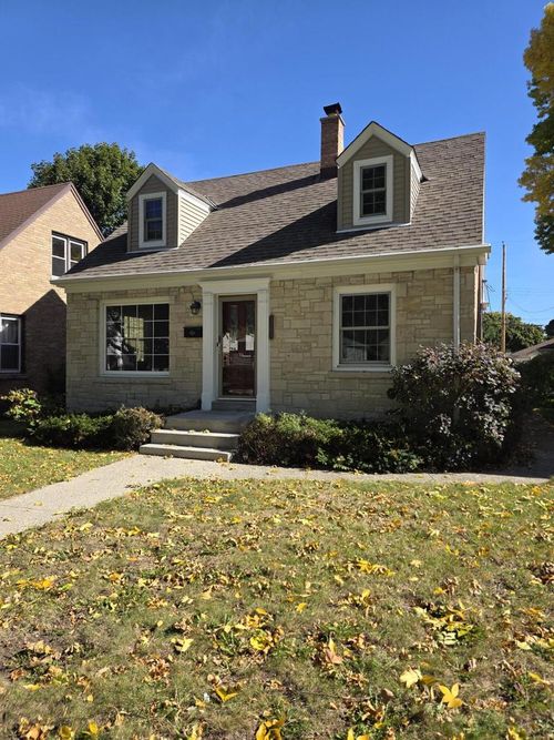 3760 N 85th Street, Milwaukee, WI, 53222 | Card Image