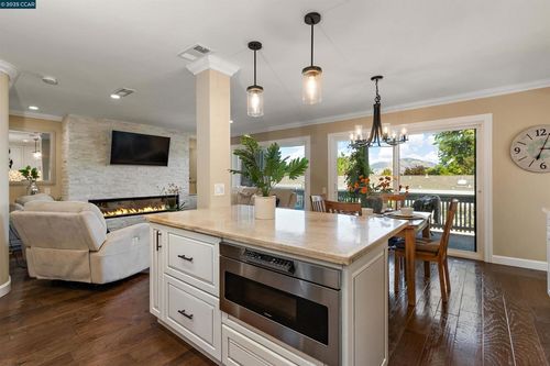 unit-12-2400 Pine Knoll Dr, Walnut Creek, CA, 94595-2161 | Card Image
