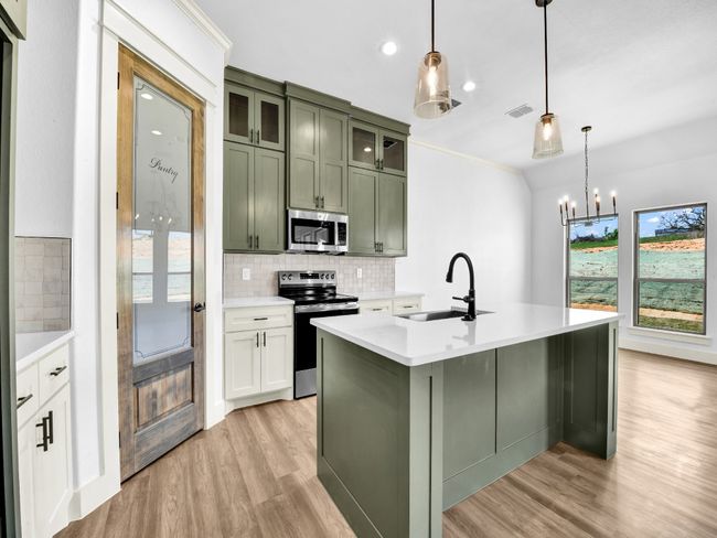 10016 Valley Oak Ct, House other with 5 bedrooms, 2 bathrooms and null parking in Springtown TX | Image 12
