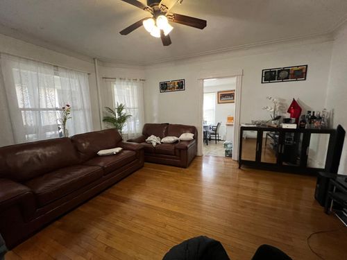 24 Doxsey Pl, Lynbrook, NY, 11563-3466 | Card Image