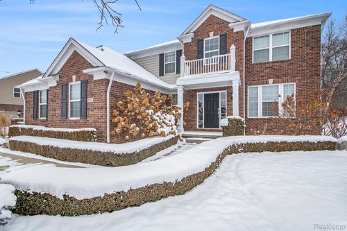3230 Park Meadow Dr, Lake Orion, MI, 48362-2062 | Card Image