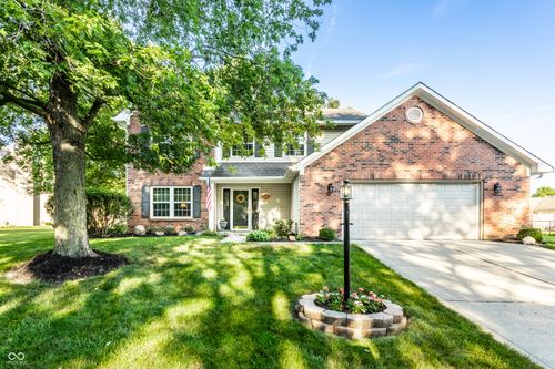 486 Hyannis Dr, Avon, IN, 46123-1332 | Card Image