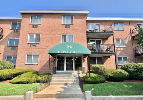 apt-18-95 Maple St, Malden, MA, 02148-3879 | Card Image