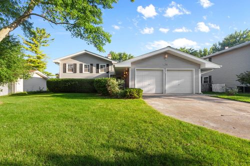 1360 Mayfield Ln, Hoffman Estates, IL, 60169-2633 | Card Image