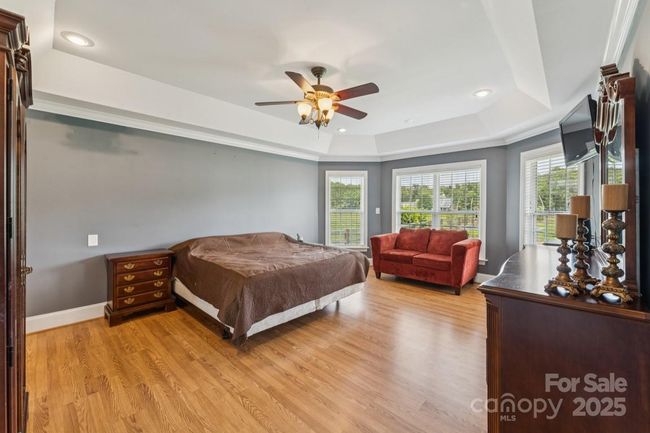 Owners' Suite Main Floor | Image 16