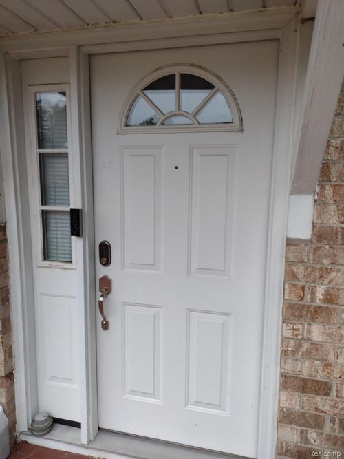 apt-2-3936 Hunters Ridge Dr, Lansing, MI, 48911-1124 | Card Image