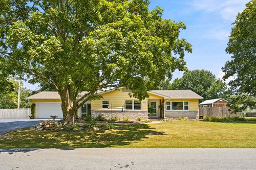 1306 Porter Ave, Aurora, MO, 65605-2643 | Card Image