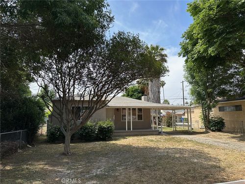 18210 Vanowen St, Reseda, CA, 91335-5520 | Card Image