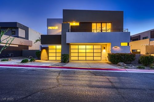 917 Vegas View Dr, Henderson, NV, 89052-5227 | Card Image