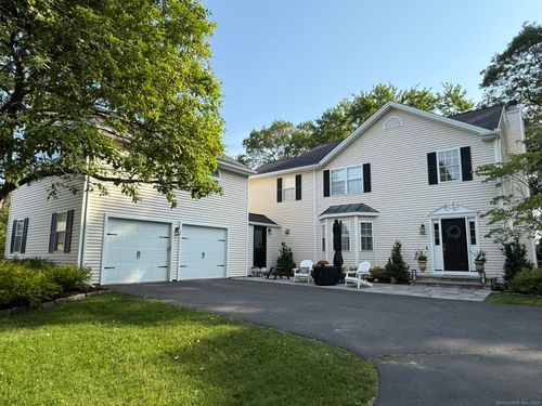 11-11 Pequot Ct, Monroe, CT, 06468-1296 | Card Image
