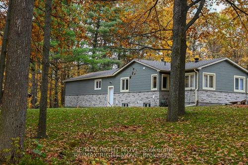 32 Mills Cir, Springwater, ON, L9X0J7 | Card Image