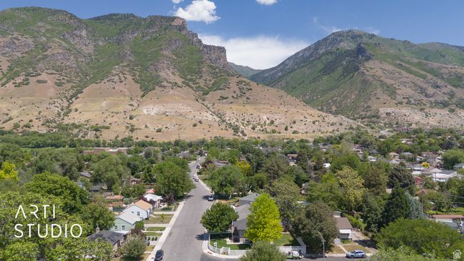 View of mountain background | Image 16