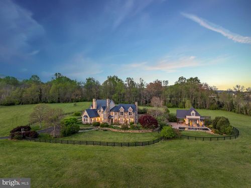 315 Piedmont Ave, Washington, VA, 22747-1865 | Card Image