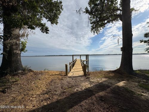 1-495 Pointe Vista Dr, Elizabeth City, NC, 27909-7784 | Card Image