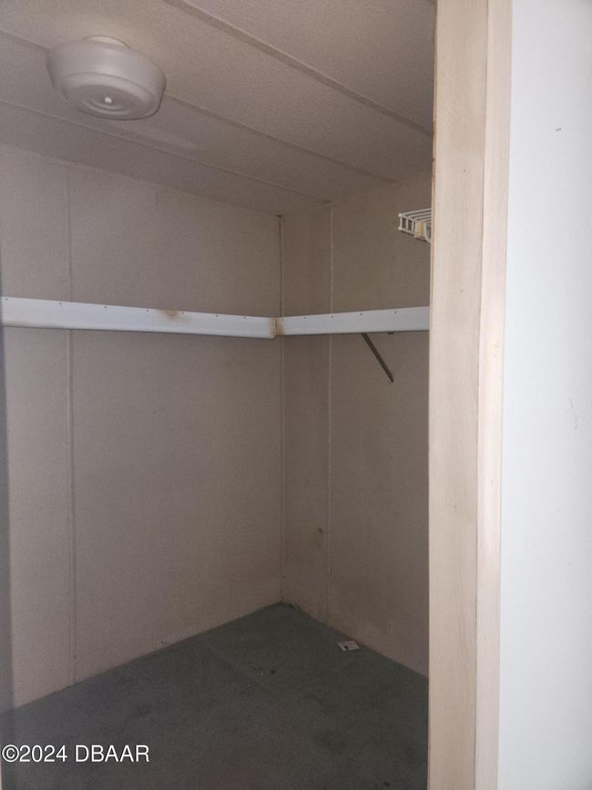 Primary Walkin Closet | Image 15