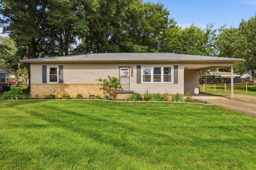 216 Ellis Dr, Paris, TN, 38242-5612 | Card Image