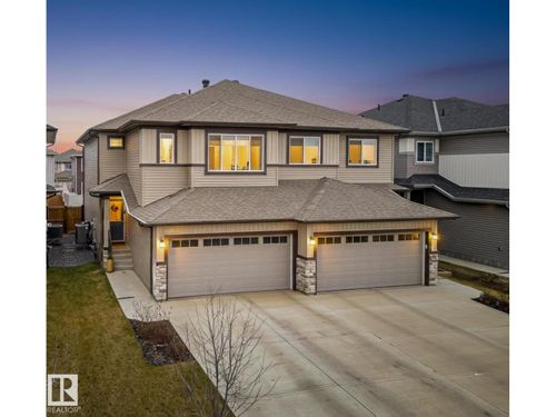 {{alt}} | Card Image