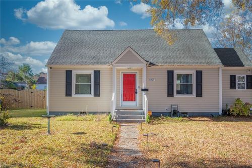 8109 Colin Dr, Norfolk, VA, 23518-2711 | Card Image