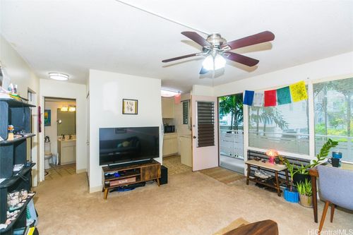 212-1330 Wilder Avenue, Honolulu, HI, 96822 | Card Image