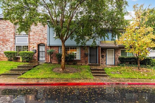 4002 Oak Villa Cir, Carmichael, CA, 95608-2147 | Card Image