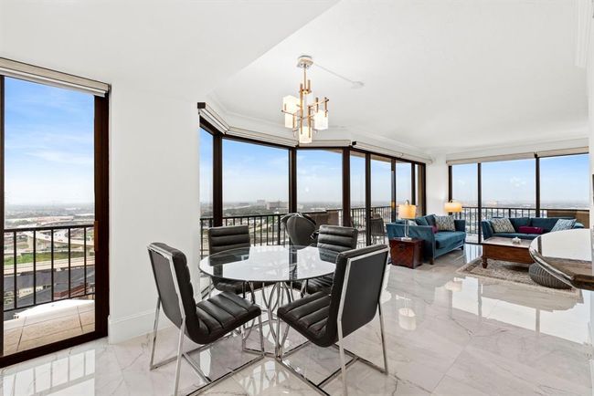 APT-1901 - 3350 Mccue Rd, Condo with 2 bedrooms, 2 bathrooms and null parking in Houston TX | Image 9