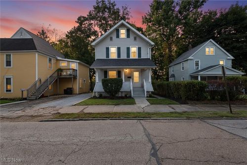 366 Doyle St, Akron, OH, 44303-2006 | Card Image