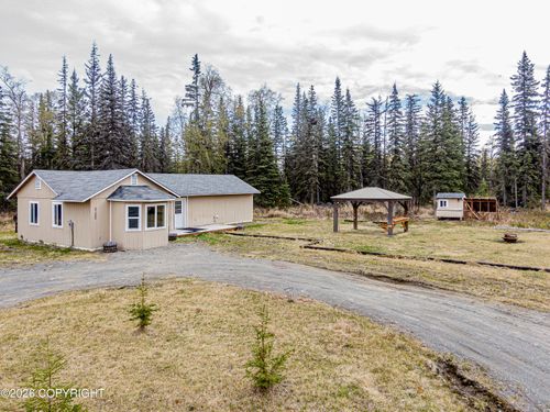 37382 Wanda Gail St, Kenai, AK, 99611-5948 | Card Image