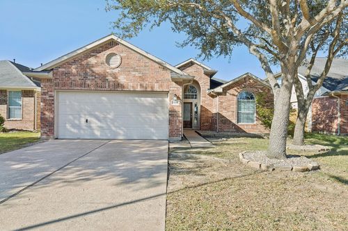 15227 Willowhurst Dr, Cypress, TX, 77429-5530 | Card Image