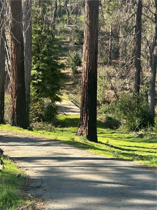 5900 Fickett Ln, Paradise, CA, 95969-5519 | Card Image
