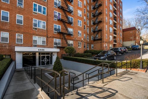 3f-5425 Valles Ave, Bronx, NY, 10471-2511 | Card Image