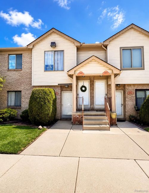 24128 Avon Ln, Clinton Twp, MI, 48036-1202 | Card Image