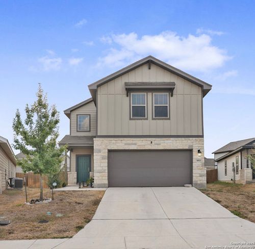 10015 Rancho Real Rd, San Antonio, TX, 78224-1820 | Card Image