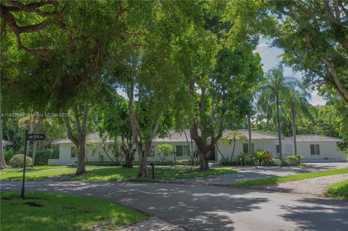 13200 Sw 59th Ave, Pinecrest, FL, 33156-7202 | Card Image