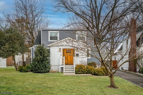 152 Fourth St, Edison, NJ, 08837-2624 | Card Image