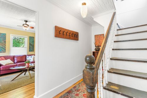 9 Cottage Pl, Westbrook, ME, 04092-3507 | Card Image